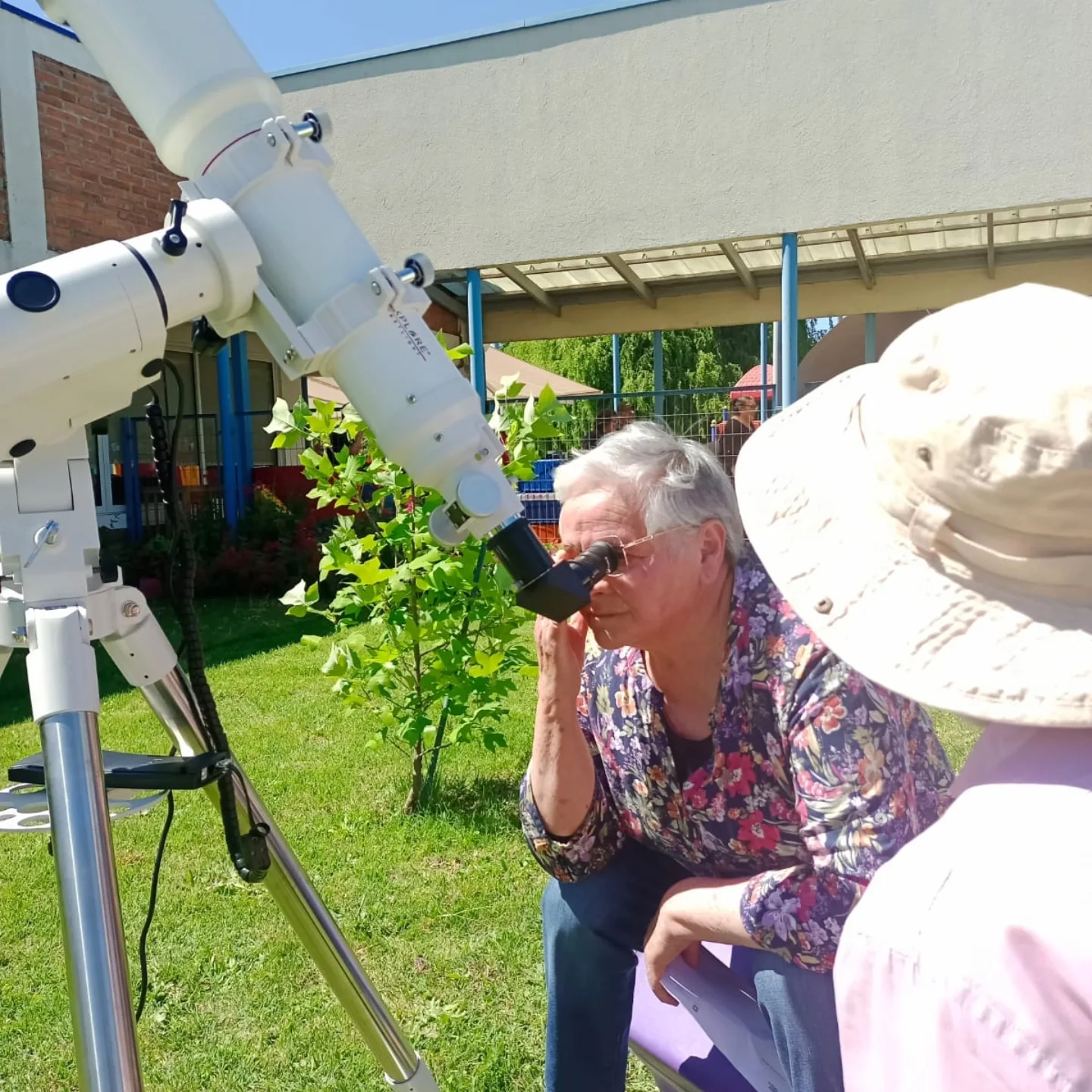 La ciencia llegó a Teno: en la Feria Cardiovascular, el domo de AstroCiencias hizo volver a sentir niños a las y los asistentes